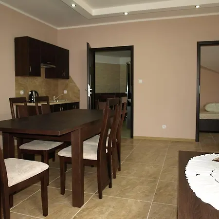 Goscinne - Noclegi *